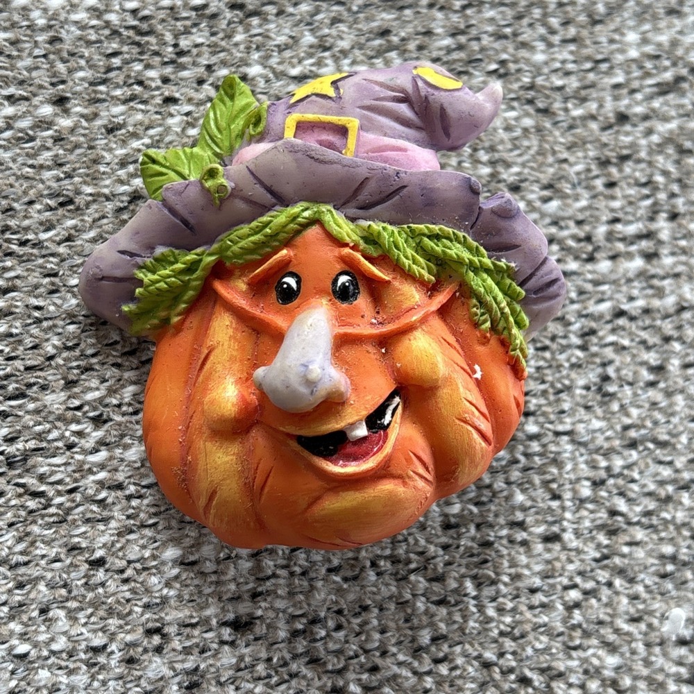 Vintage 90's Orange Halloween Witch Pumpkin Brooch‎ Signed Shining Bright
